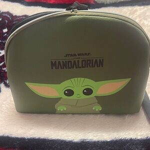 Star Wars Mandalorian Green Bag
